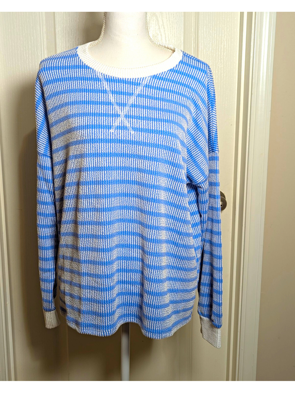 Zenana Women's blue Striped Crewneck Pullover Sweatshirt Ribbed Size M oversized